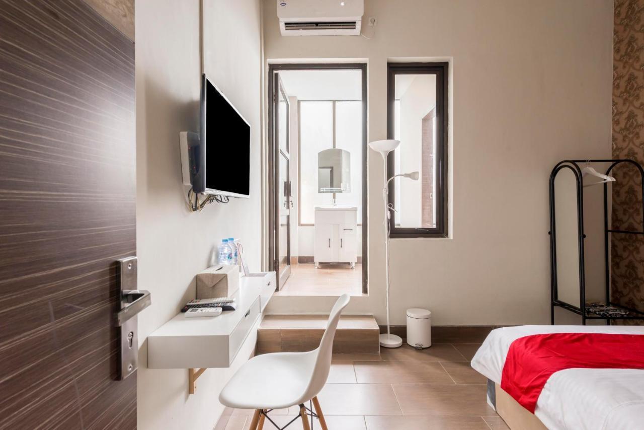 Reddoorz Near Grand City Mall 2 Surabaya Eksteriør billede